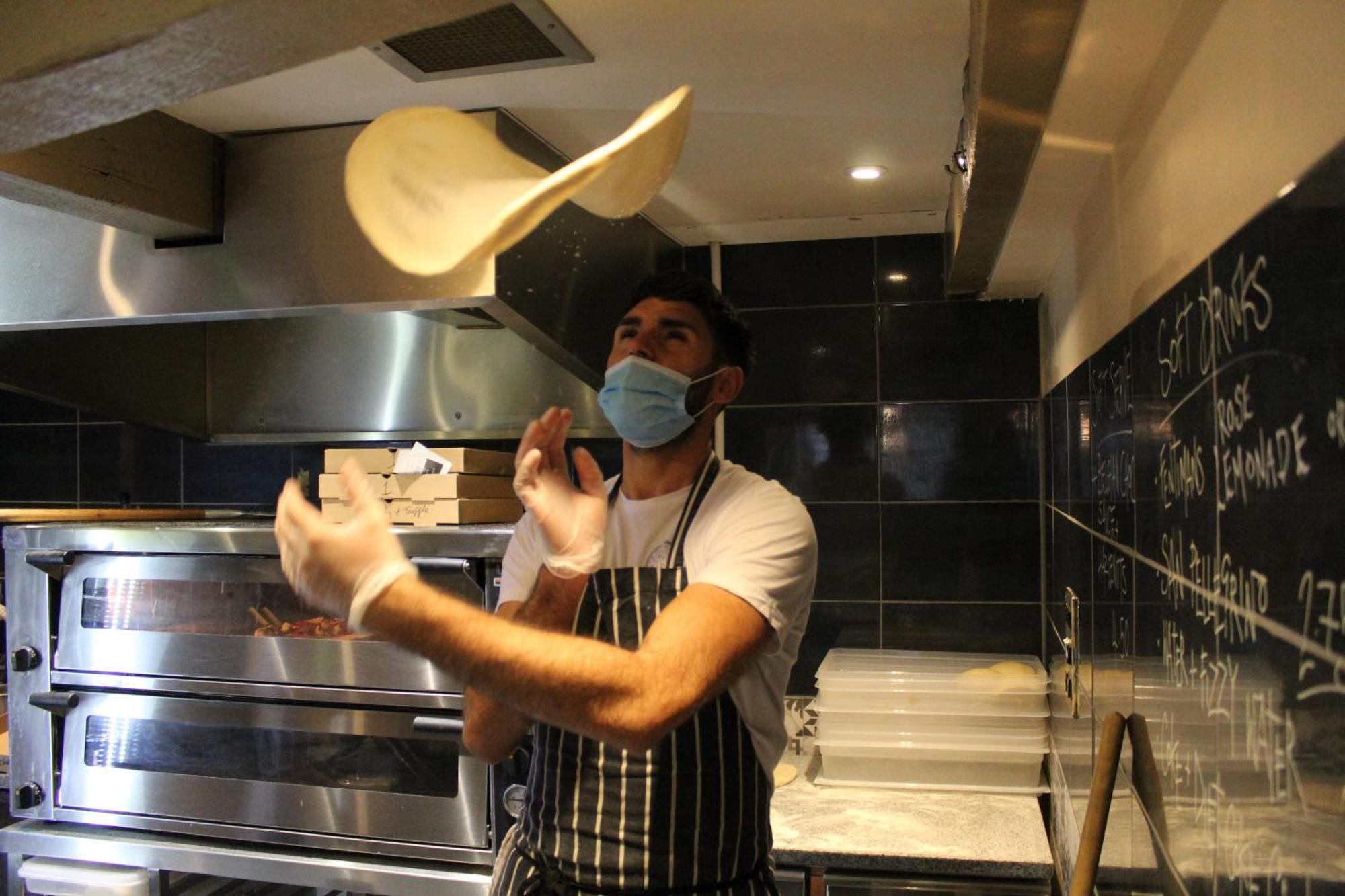 فندق The Pembroke Arms ويلتون المظهر الخارجي الصورة