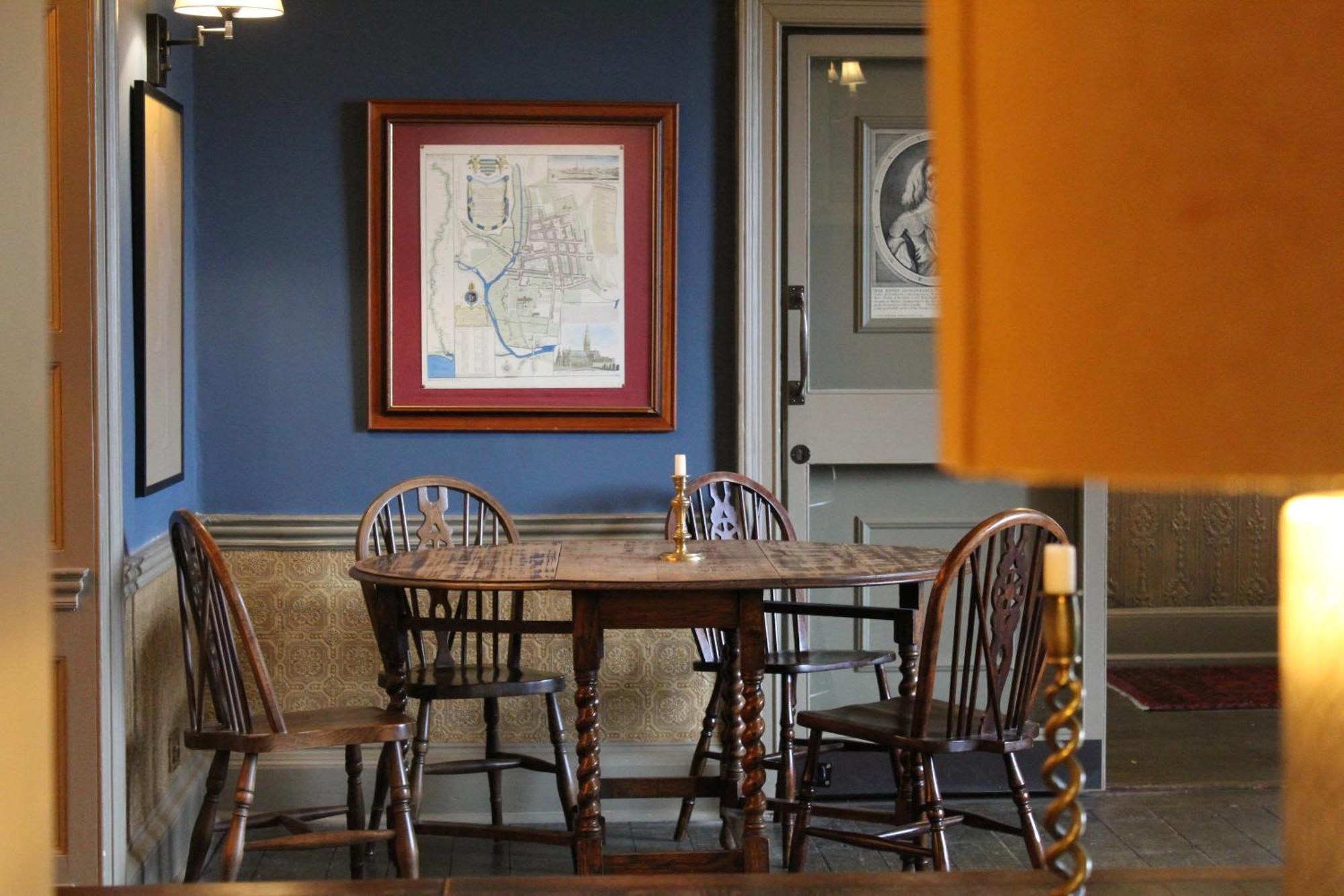 فندق The Pembroke Arms ويلتون المظهر الخارجي الصورة